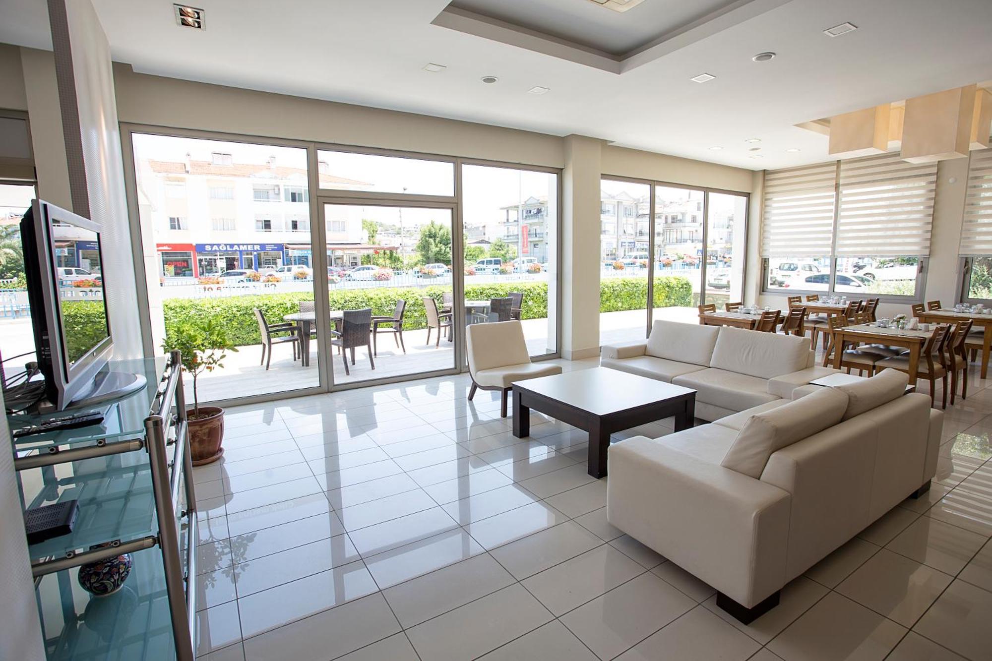 Cilek Marina Otel Cesme Ngoại thất bức ảnh